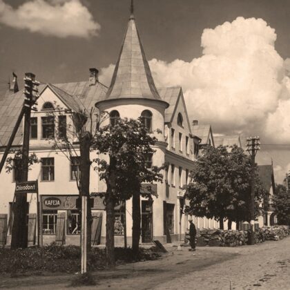 No 1929.gada 5.maija Ogres pilsētas valde un dzimtsarakstu nodaļa bija Brīvības ielā 11