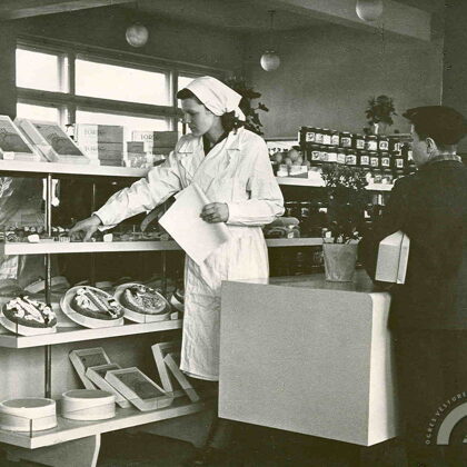 Ogres universālveikala Brīvības ielā 1 pārtikas nodaļa 1. stāvā, 20. gs. 60. gadi